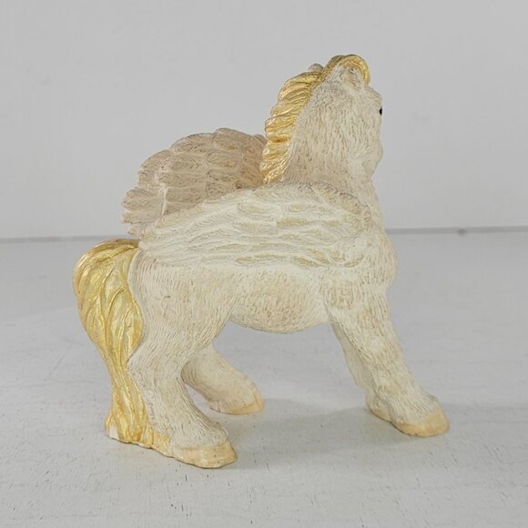 Vintage Stone Critters Pegasus Wings Blue Eyes Winged Horse - Picture 5 of 9